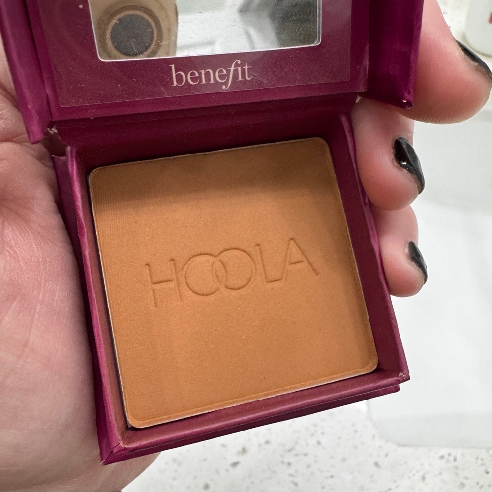 Benefit Hoola Matte Powder Bronzer - Medium (Used 1x, Like New)